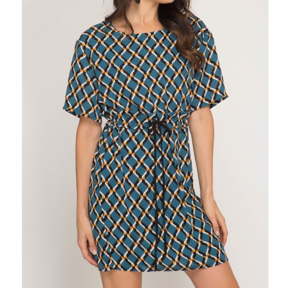She + Sky Short Sleeve Geo Print Woven Dress